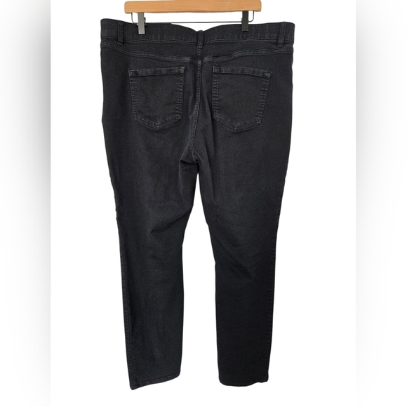 Liz Claiborne Sara Slim Leg Mid Rise Black Straight Jeans 20Tall - Picture 2 of 4